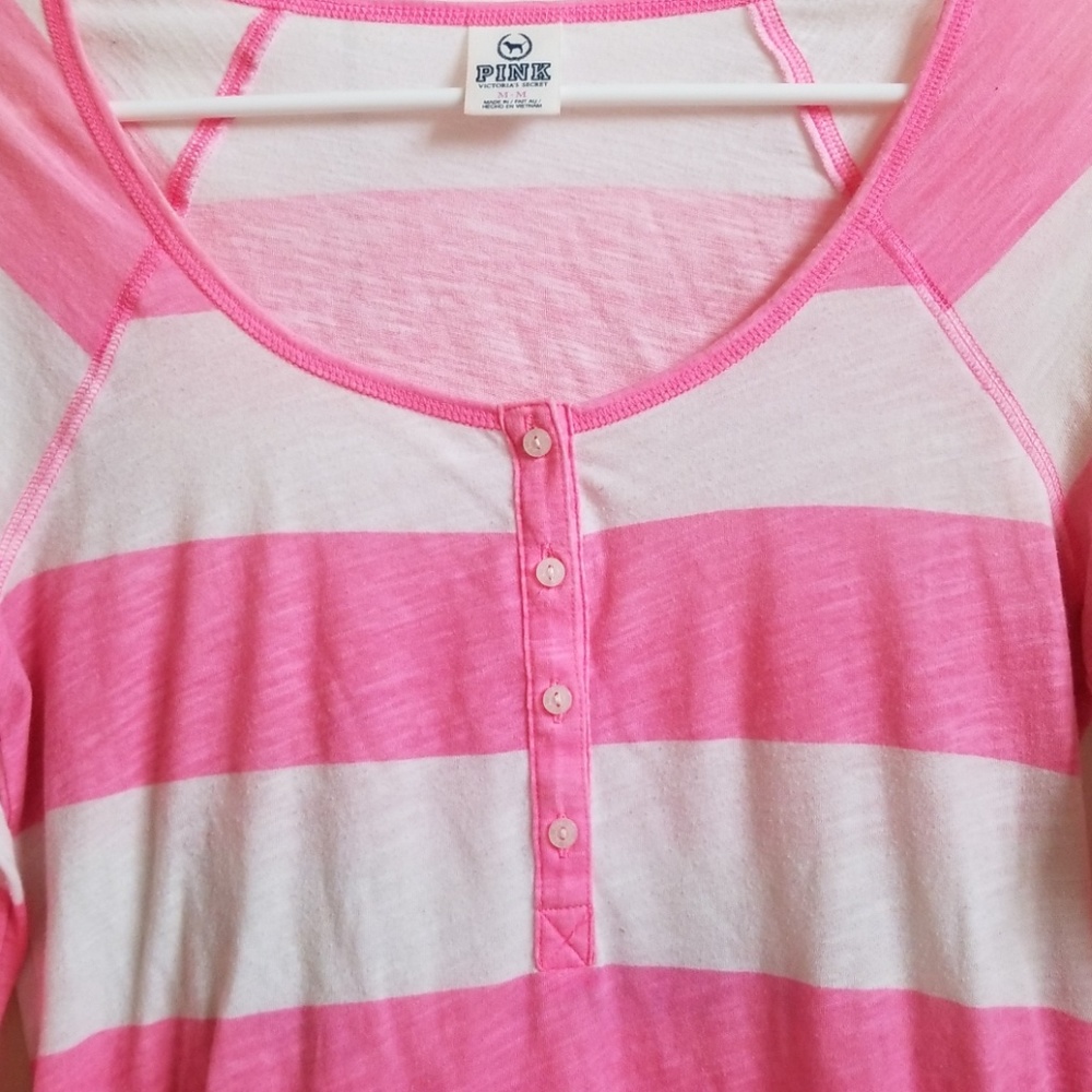 Victoria's Secret Pink Long-sleeved Top - Picture 2 of 6